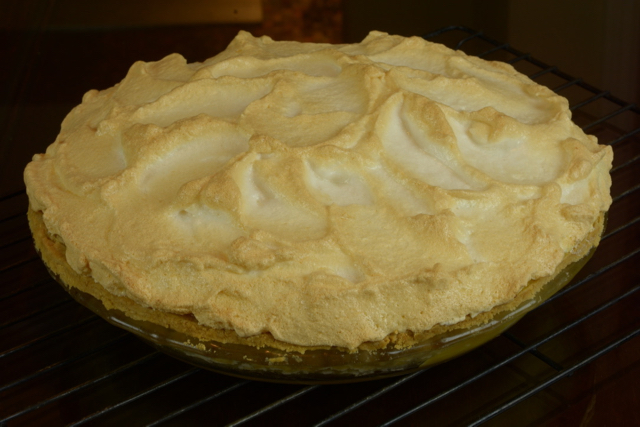 Lemon Meringue Pie with gluten free pastry
