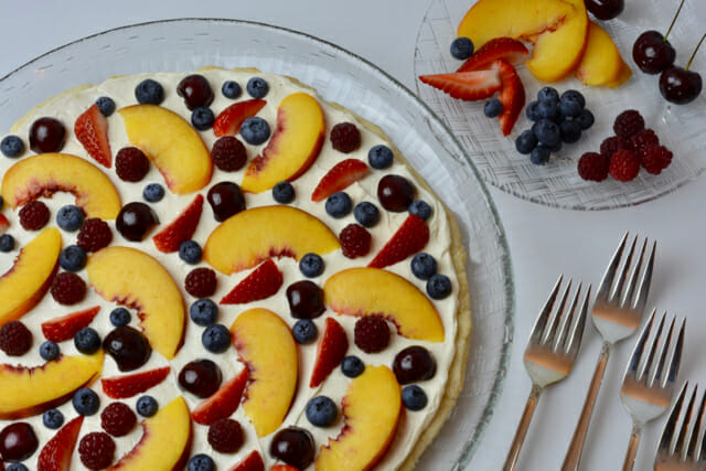 Unglazed Fresh Fruit Pizza